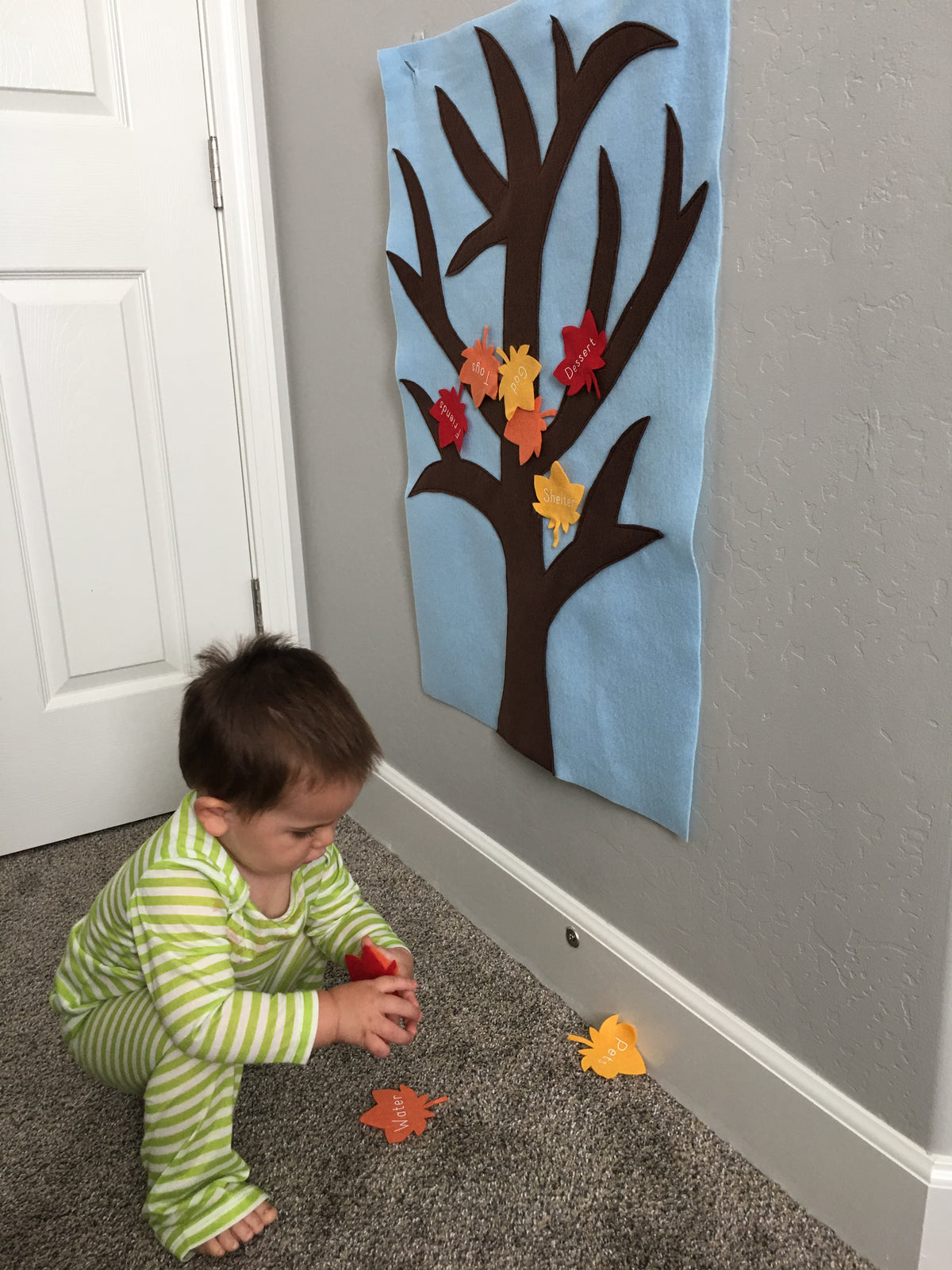 Fall Tree Felt Board Template and Instructions